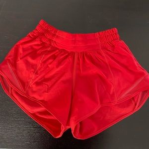 NWOT Lululemon hottie hot shorts
